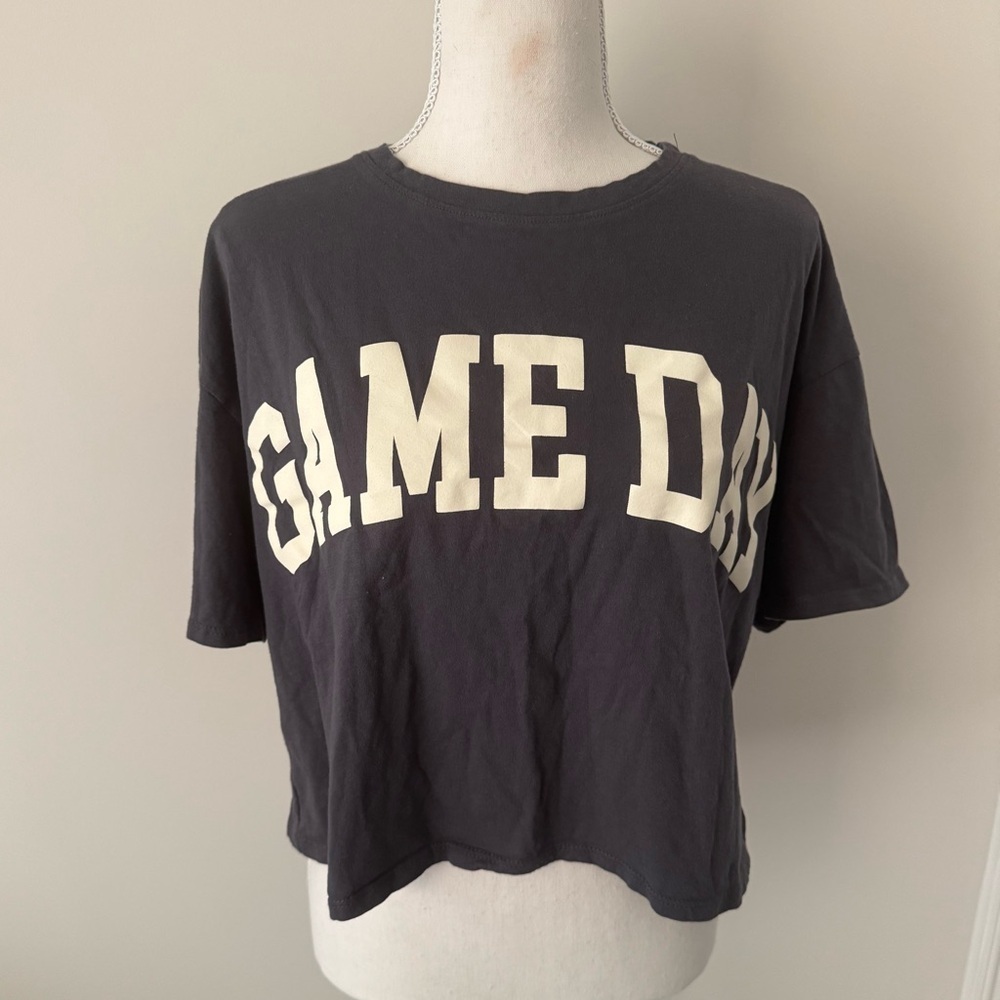 Tres Bien Grey & White Game Day Graphic Cropped Tee size medium